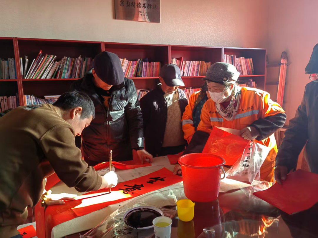 新春走基層丨文潤新春添年味 情暖萬家踐初心